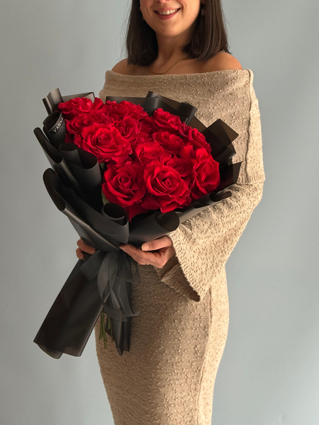 Freedom 15 Black Rouge Roses